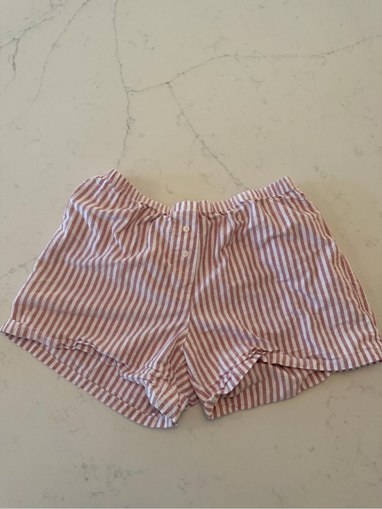 Brandy Melville Pants - Brandy Melville Pink and White Striped High-Waist Shorts
